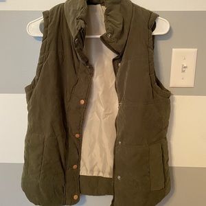 Army Green Vest/ Offers Welcome